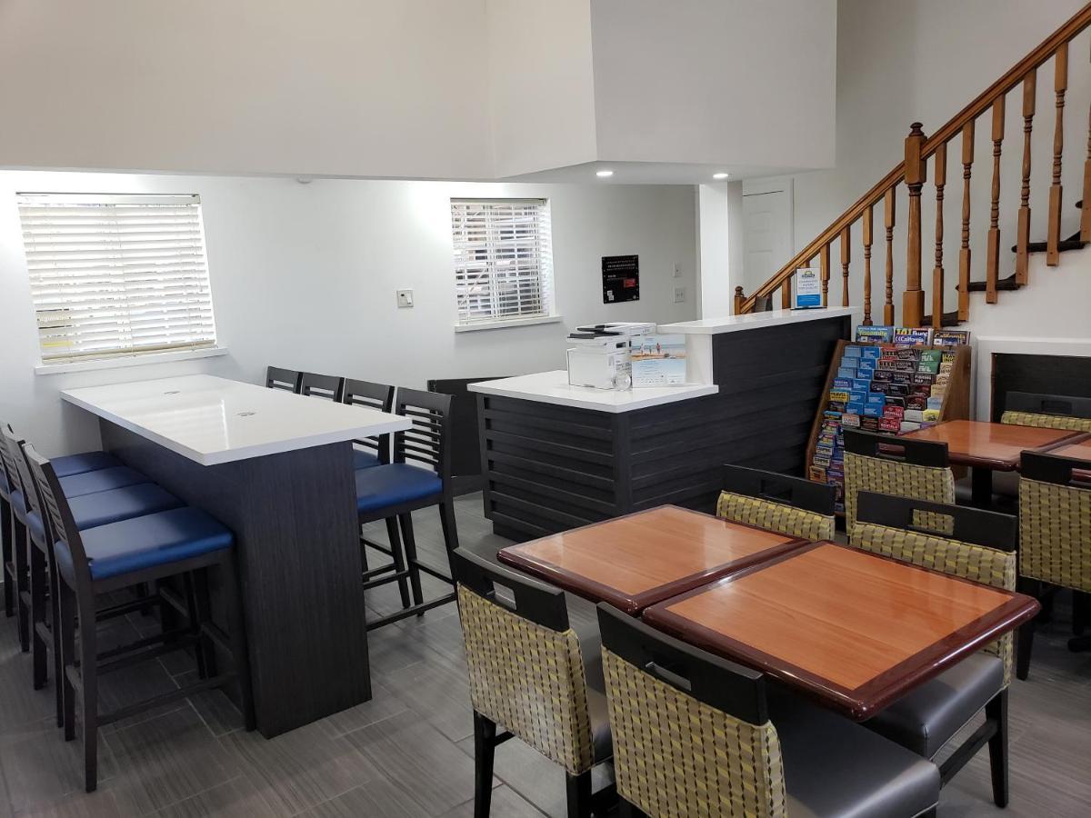 Days Inn By Wyndham Bishop Bagian luar foto